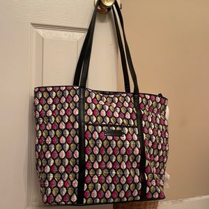 Vera Bradley tote. Gently used, good condition!